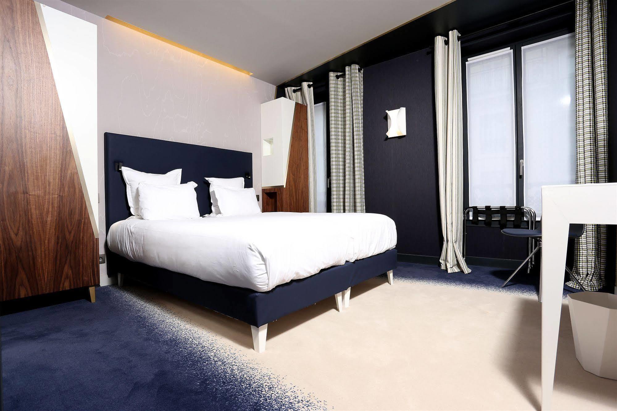 Le Malown Paris Exterior foto
